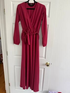 Aakaa small long sleeve maxi dress